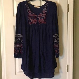Atlar’d State long sleeve tunic